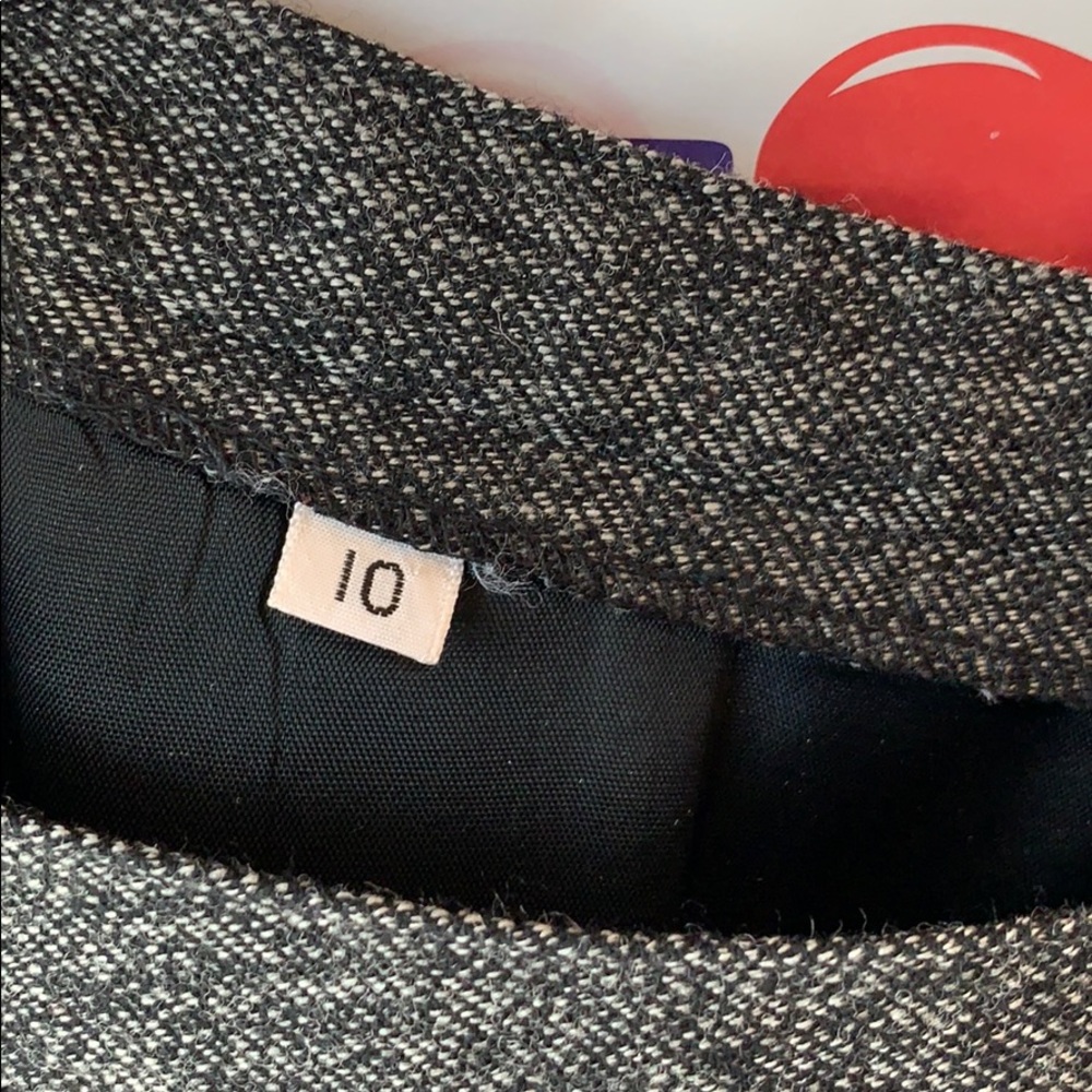 Woman’s Size 10 Two-Pieced Suit - Picture 8 of 8